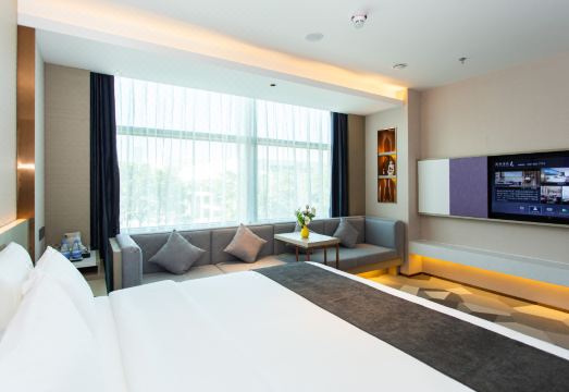 Lavande Hotel (Shenzhen Nanshan Science and Technology Park Vanke Cloud City) Hotel Overview