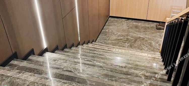 康县怡周轻居酒店图片