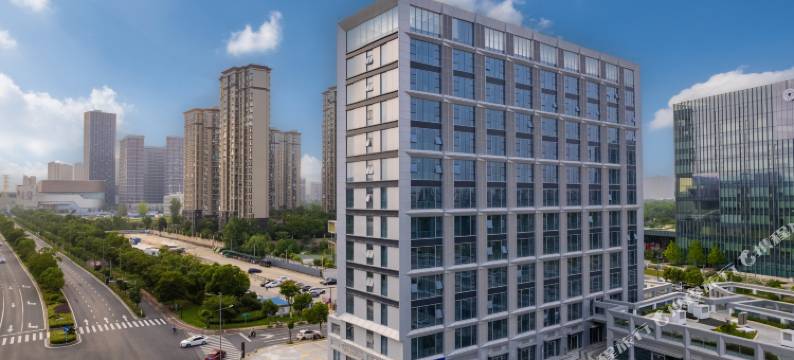 蓝湾臻选尚居(龙湖天街东大成贤学院地铁站店)图片