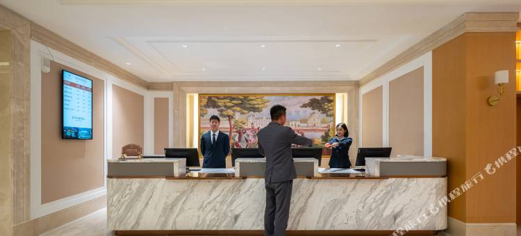 维也纳酒店(郑州二七区政府万达广场店)图片