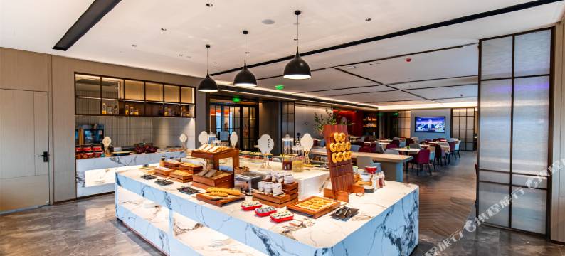 怡程酒店(南宁东站华丰城爱琴海城市广场店)图片