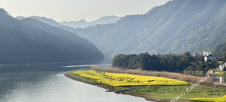 歙县左岸闲居民宿(新安江山水画廊风景区店)图片