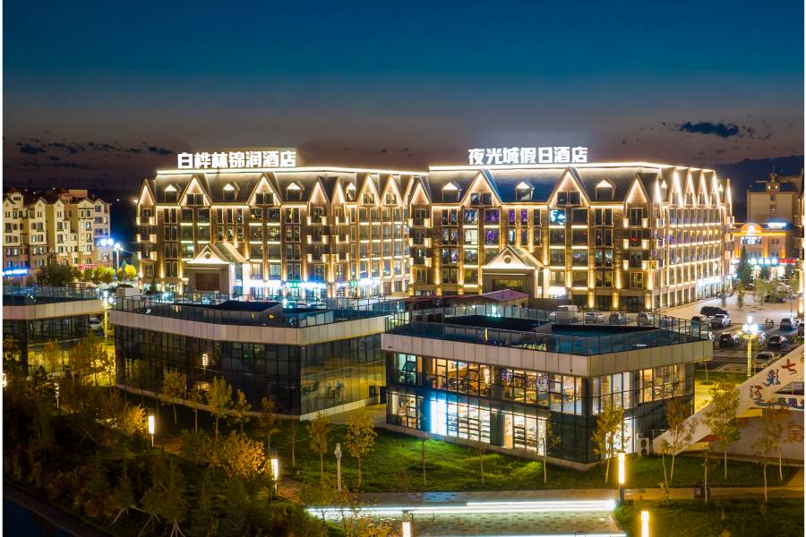 布爾津白樺林錦潤酒店