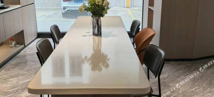 艾里秘境酒店图片