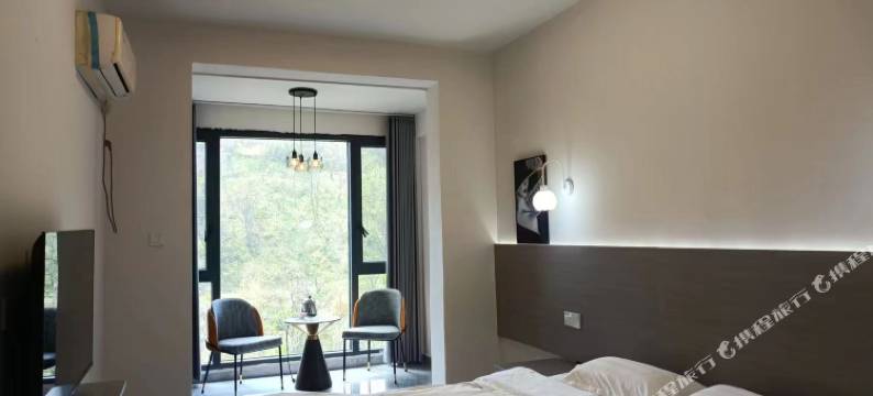 信阳鸡公山万府山庄图片