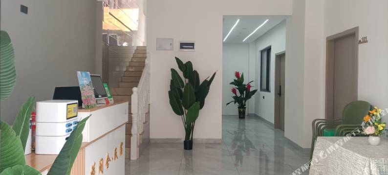 百里杜鹃花间·舍民宿图片