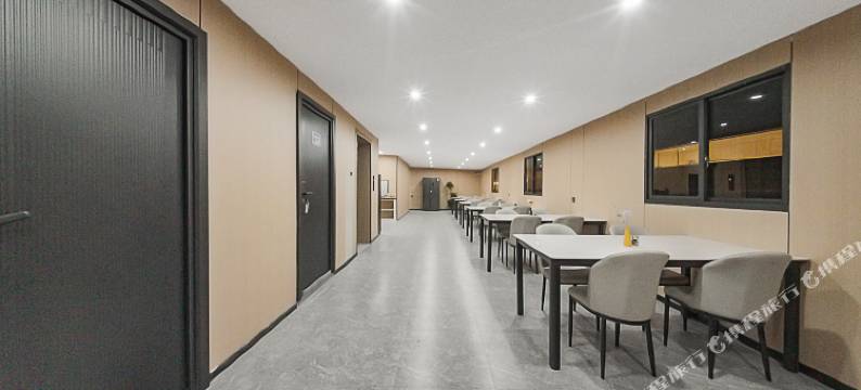 云锦·柏漫酒店(兰溪丹溪大道店)图片