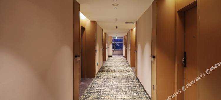 广灵朗悦酒店图片