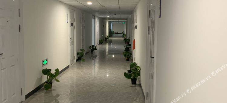 APro电竞公寓(衢州国金中心水亭门店)图片