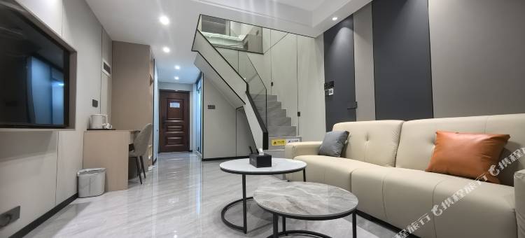 友居Loft民宿(文体艺术中心店)图片