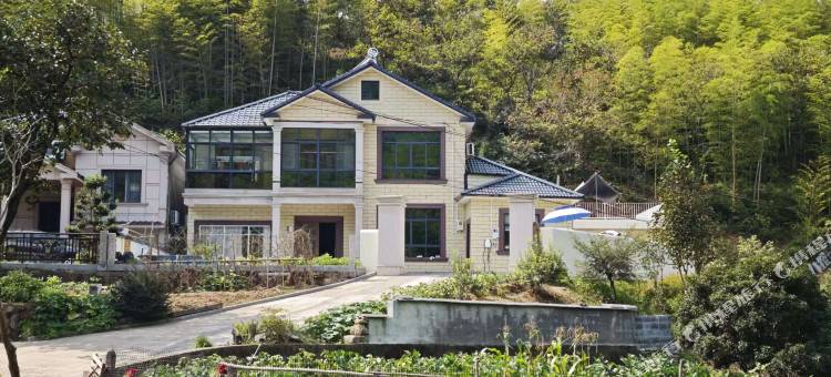 野树莓坡上民宿图片