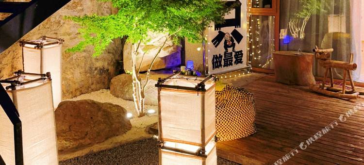 熙玥河畔·设计师民宿(梵净抹茶小镇店)图片