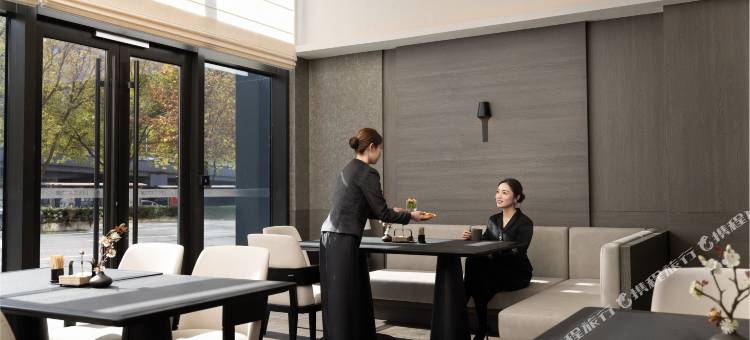 石家庄火车站槐安东路亚朵酒店图片