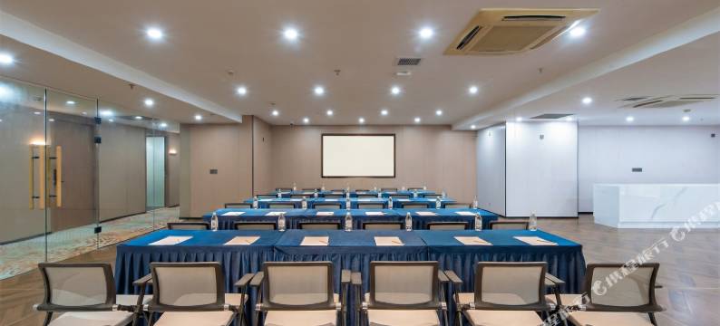 ROYALSS HOTEL美豪R酒店(汕头龙眼南美食街万象城店)图片