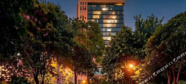 昊坤大酒店(柳州五星步行街保利商业广场店)图片