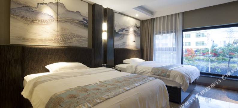 三亚兰霆鑫酒店(高铁站店)图片