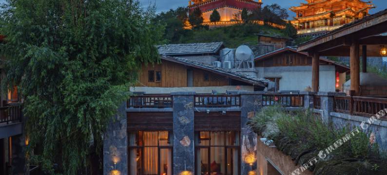 香格里拉阿若康巴·南索达庄园图片