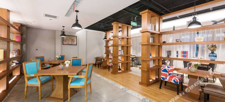 喆啡酒店(济南高新万达山大科技园店)图片