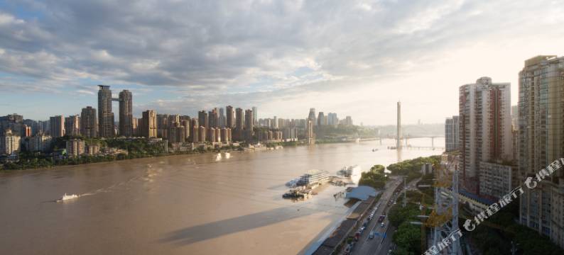 谢小姐的家江景民宿(解放碑步行街洪崖洞店)图片