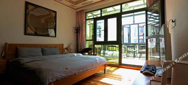 拉萨若初见梨花驿站图片