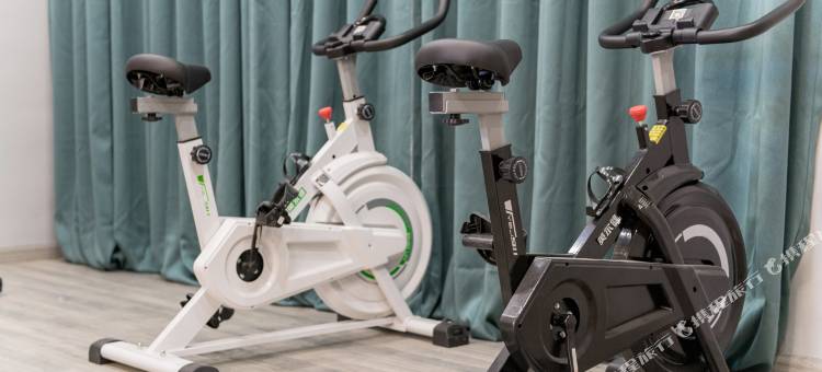 康定新都桥盛世天华酒店图片