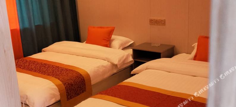 大柴旦大地宾馆(翡翠步行街店)图片