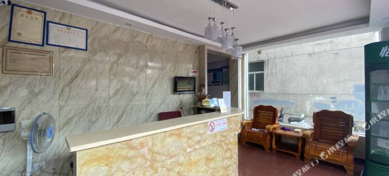 蜗牛酒店(前山花园店)图片