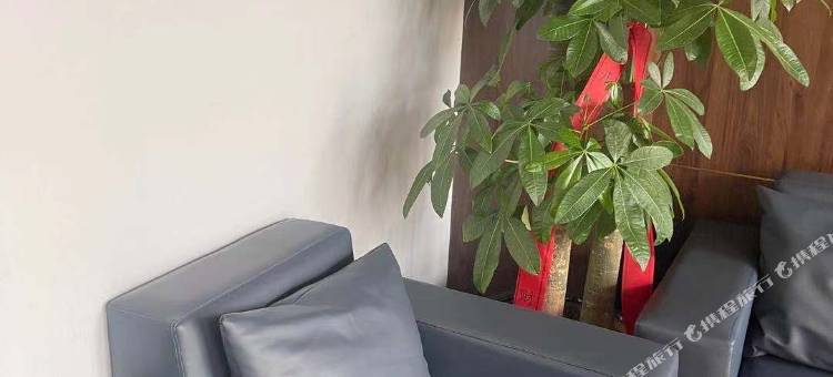 派柏·云酒店(迁安沙河驿镇店)图片