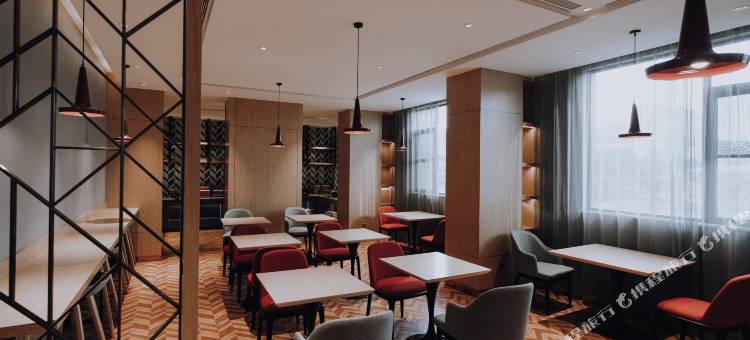 柏曼酒店(孝感湖北职业技术学院店)图片