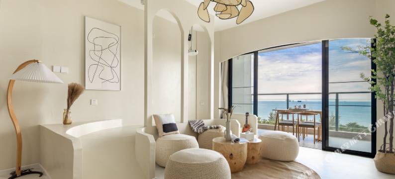 三亚适云间海景设计民宿(椰梦长廊店)图片