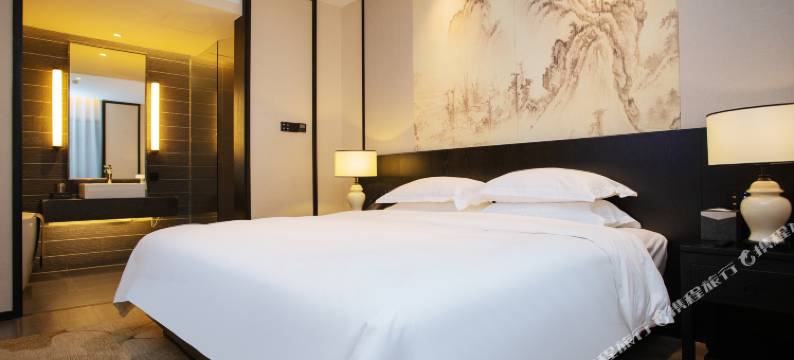 小城顾氏精品文化酒店(长春火车站西安桥轻轨站店)图片