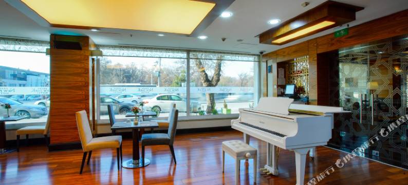 新公园酒店(NEW PARK HOTEL)图片