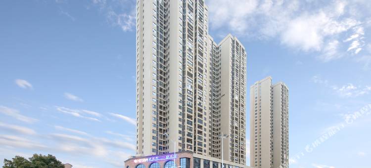 柏曼酒店(武汉黄陂隆汇国贸中心店)图片