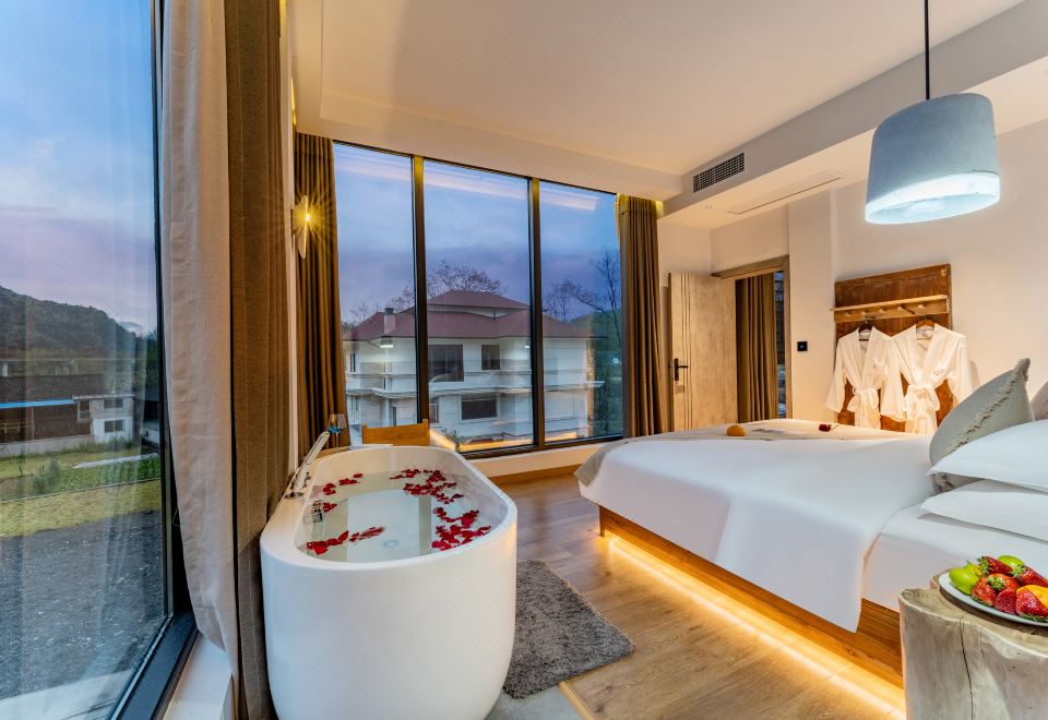 Fanjingshan Chenshe Homestay Hotel Overview