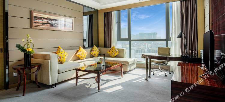 深圳龙岗珠江皇冠假日酒店图片