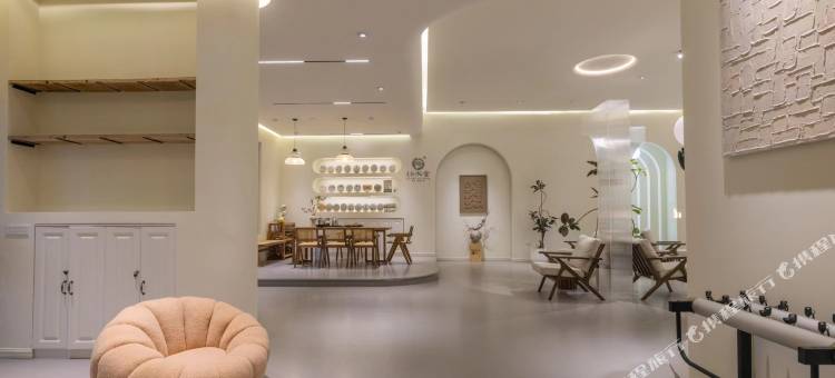 西双版纳景洪W达布溜酒店(告庄星光夜市店)图片