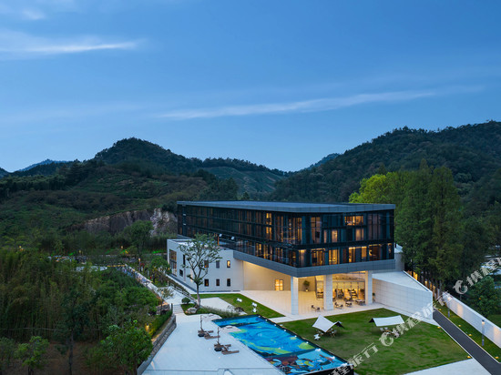 安吉MOMA秣马度假酒店