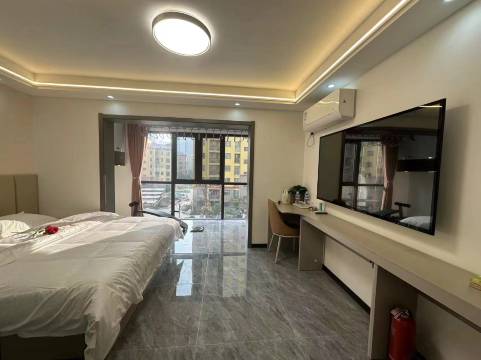 小时代观影民宿(周口师范学院店)