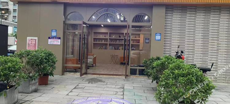 广州万庭客宿酒店(广州白云站上步地铁站店)图片