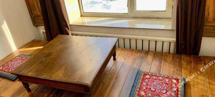 山下民宿(光宇B区人民广场店)图片