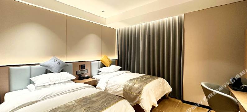 云庭酒店(奎屯汇嘉时代购物中心店)图片