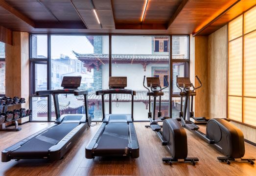 Huazhou Hotel Jianshui Ancient City ShopHotel Overview