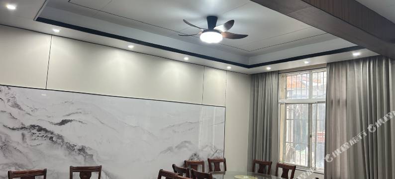 梁子岛七品居图片