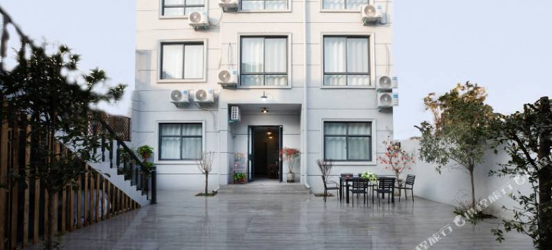 竹雨民宿(开封万岁山武侠城宋都皇城旅游度假区店)图片