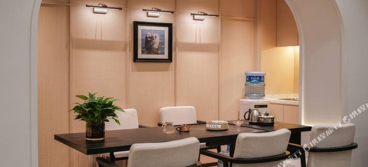 AnmanFlowerRoomHotel|安漫花间酒店(昆明火车站店)图片