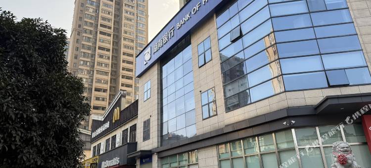 逸居民宿(五岭广场店)图片