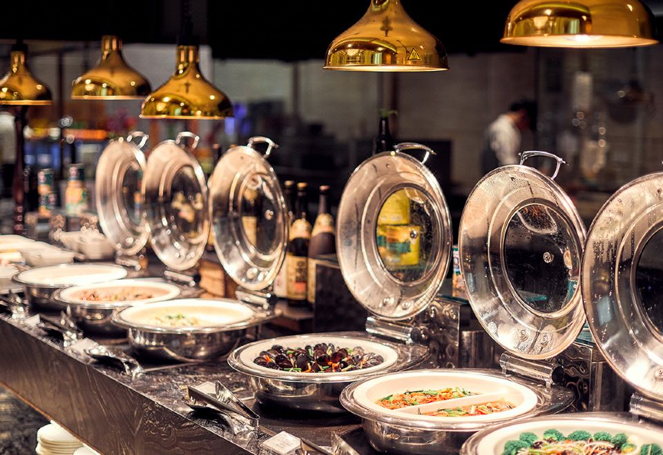 Pullman Shishi Mattison Hotel Overview