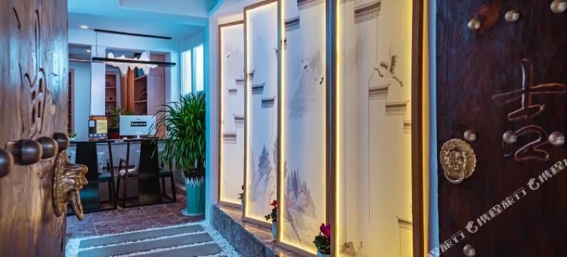 丽江水月花神狮山观景智能美宿图片