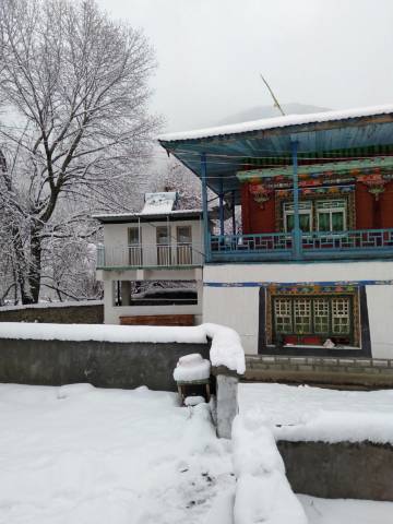 米林格桑拉民宿(岗派公路店)