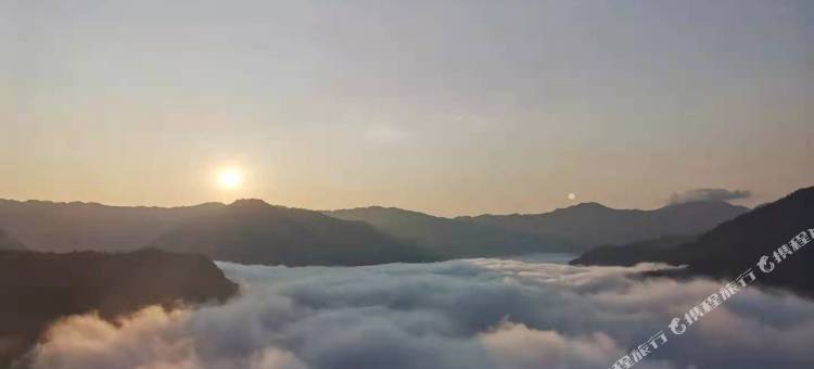 龙脊·云山居民宿(九龙五虎观景台店)图片